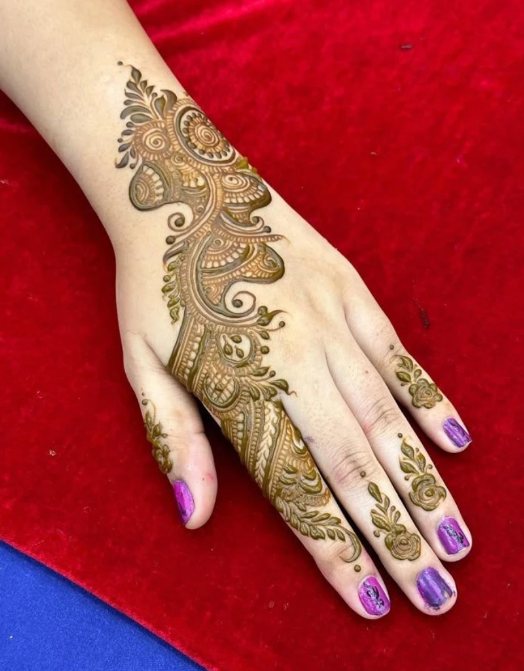 Arabic & Modern Design by RJ 20 Mehandi Artist in Kota